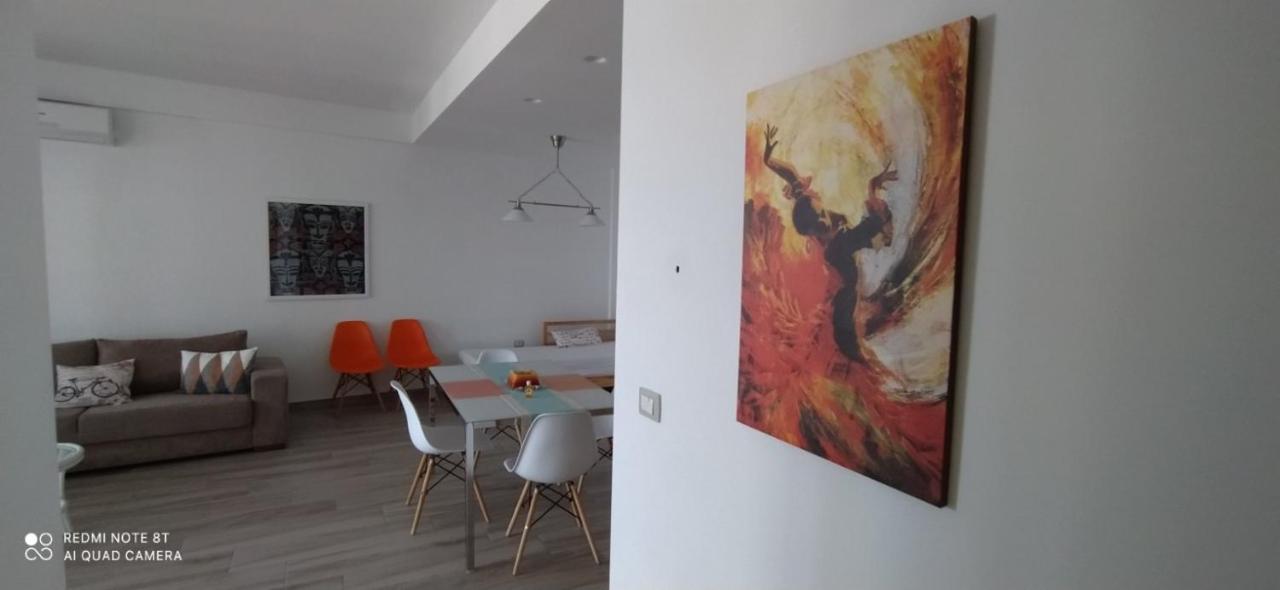 Matthews Beach House Vlore Ngoại thất bức ảnh