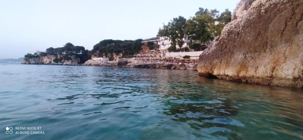 Matthews Beach House Vlore Ngoại thất bức ảnh