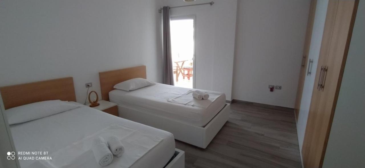 Matthews Beach House Vlore Ngoại thất bức ảnh