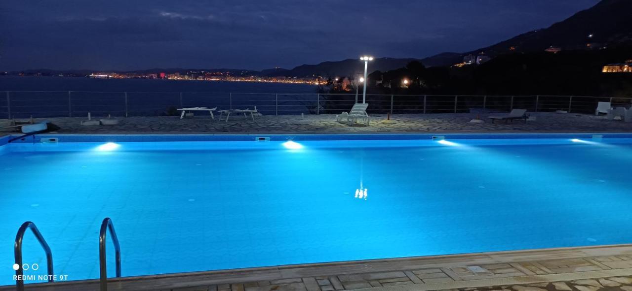 Matthews Beach House Vlore Ngoại thất bức ảnh