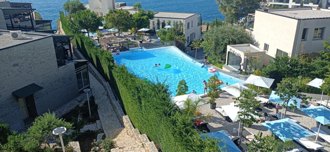 Matthews Beach House Vlore Ngoại thất bức ảnh