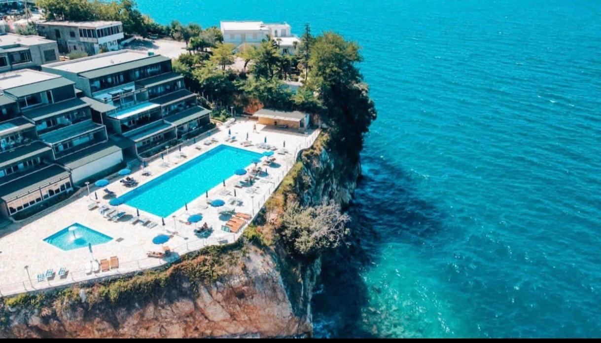 Matthews Beach House Vlore Ngoại thất bức ảnh